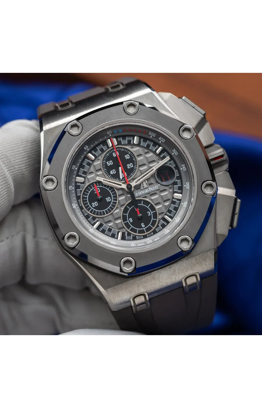 Audemars Piguet Royal Oak Offshore - 26568IM.OO.A004C.01