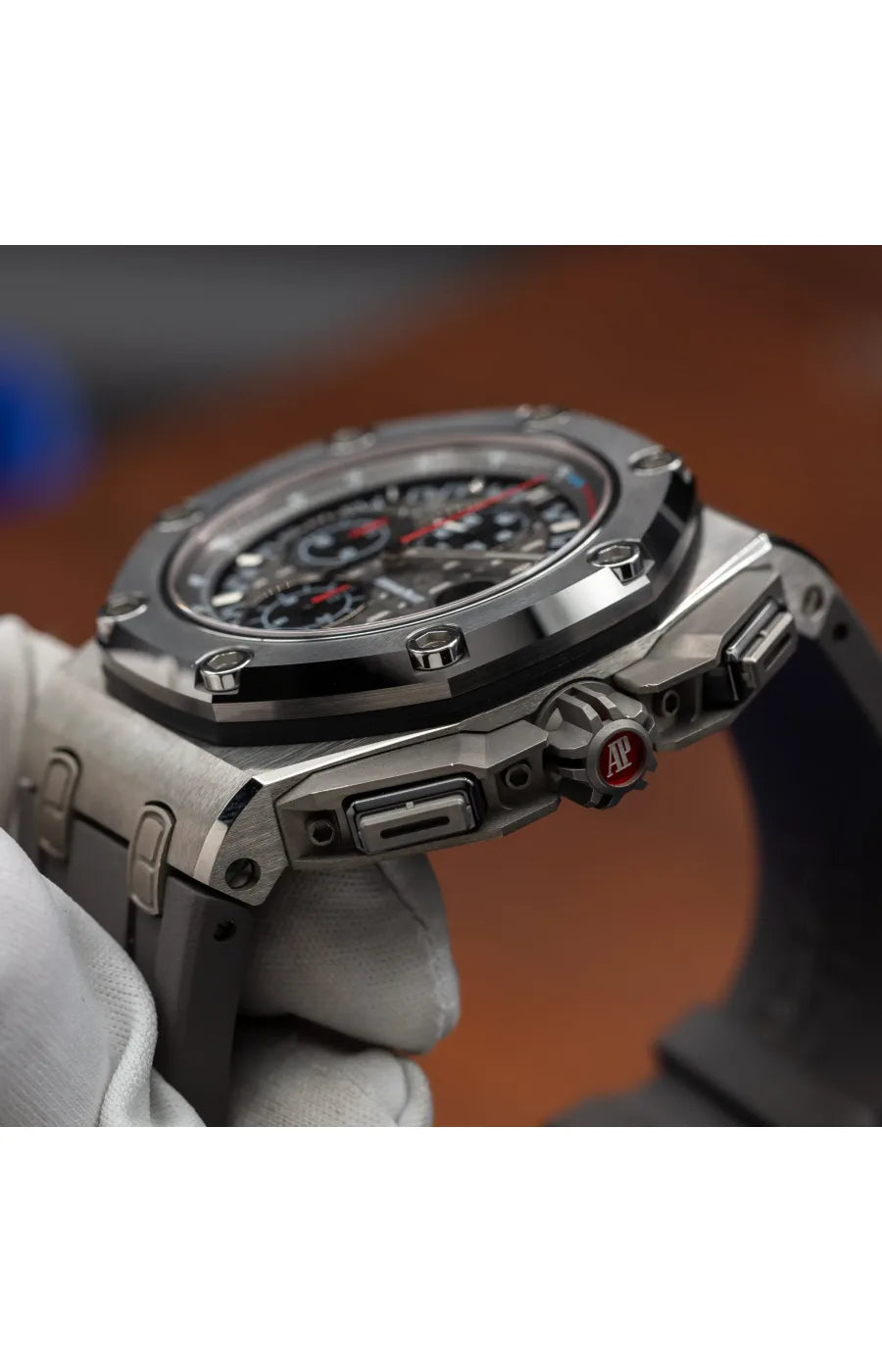 Audemars Piguet Royal Oak Offshore - 26568IM.OO.A004C.01