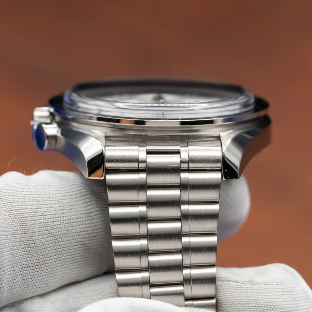 Omega Speedmaster - 310.60.42.50.02.001