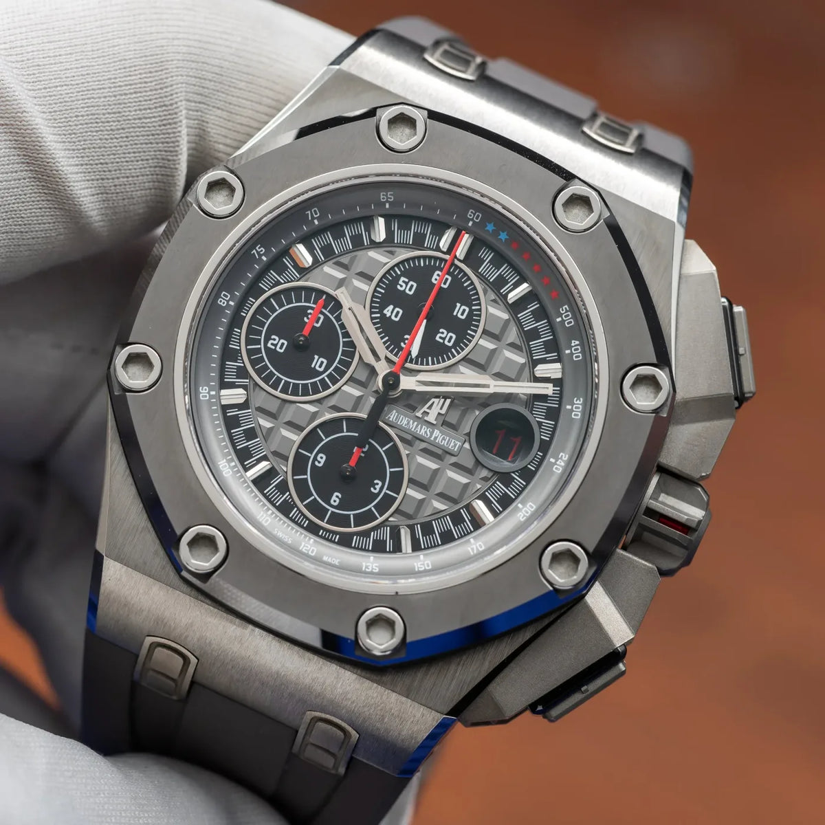 Audemars Piguet Royal Oak Offshore - 26568IM.OO.A004C.01