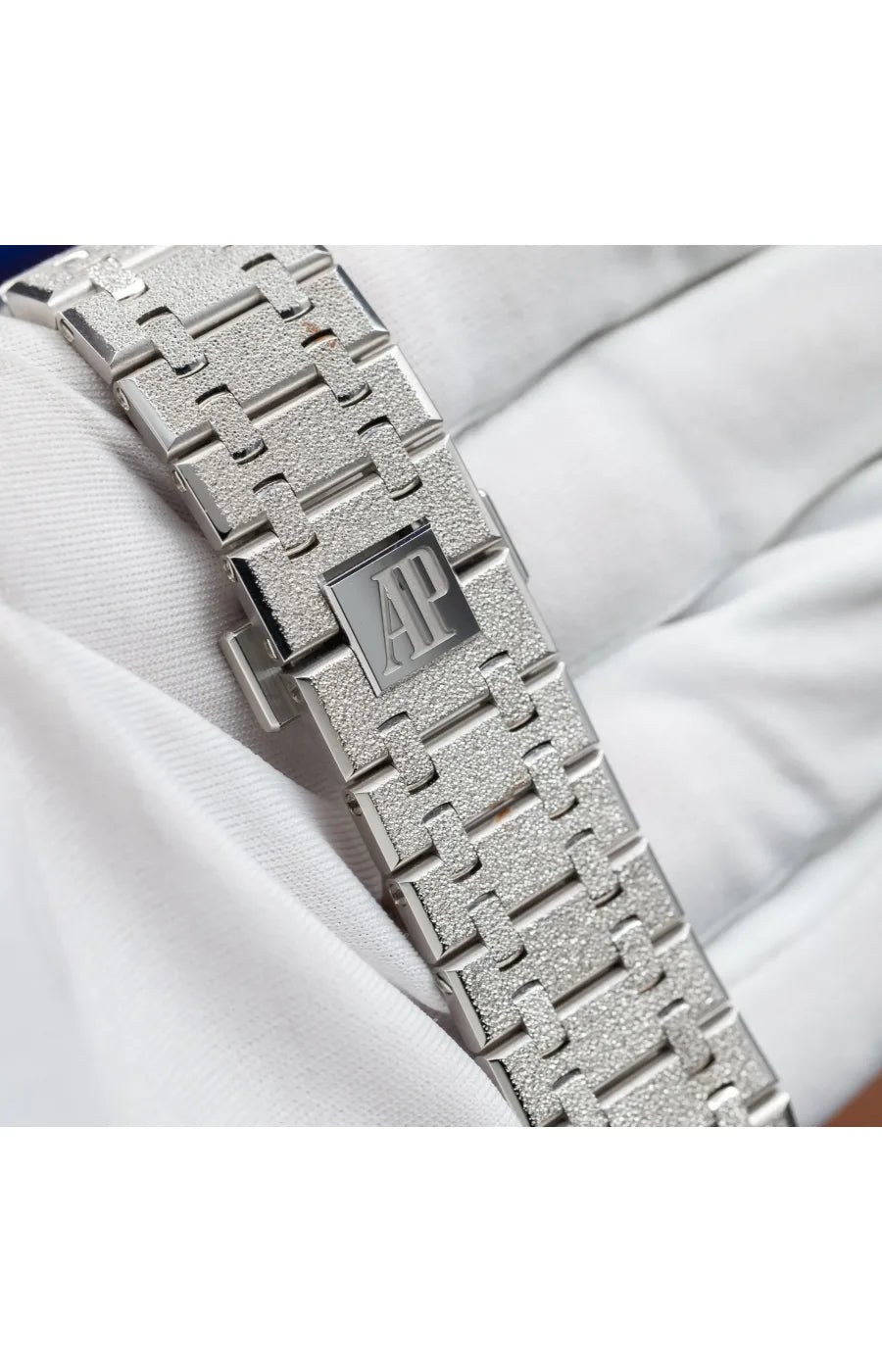 Audemars Piguet Royal Oak - 26331BC.GG.1224BC.03
