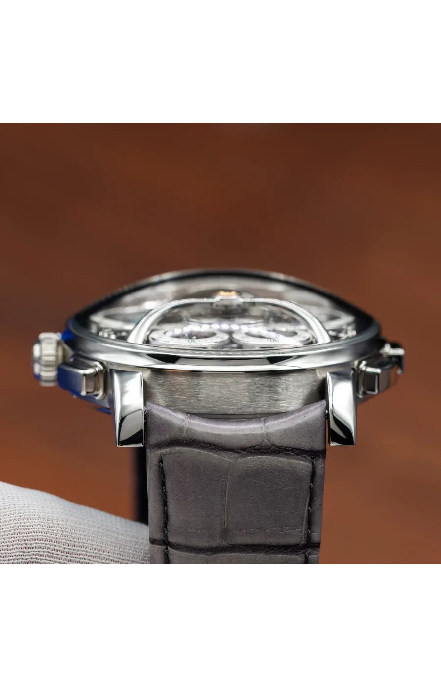 MB&F - 10.PL.BU