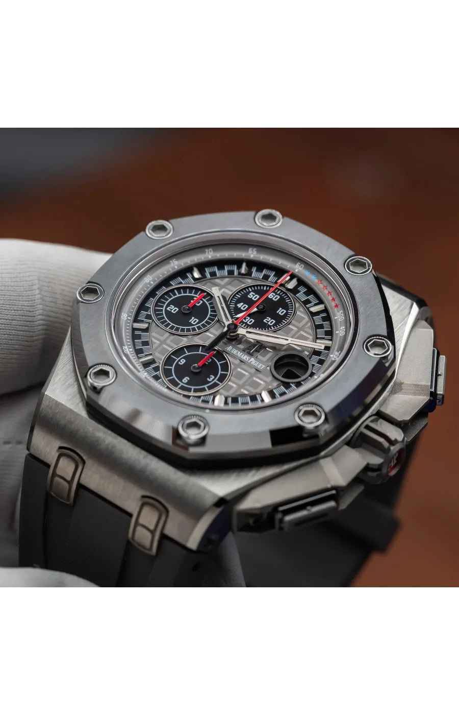 Audemars Piguet Royal Oak Offshore - 26568IM.OO.A004C.01