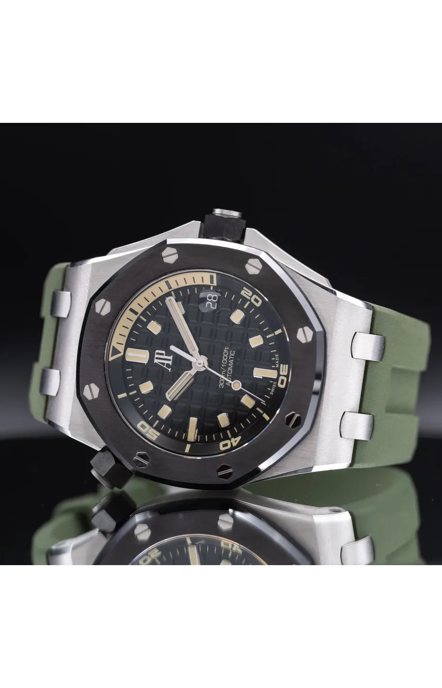 Audemars Piguet Royal Oak Offshore - 15720CN.OO.A002CA.01