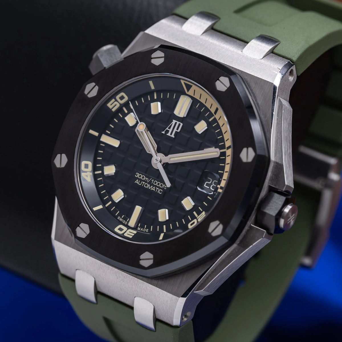 AUDEMARS PIGUET Royal Oak Offshore Diver White Gold 15720CN.OO.A002CA.01 — image 8