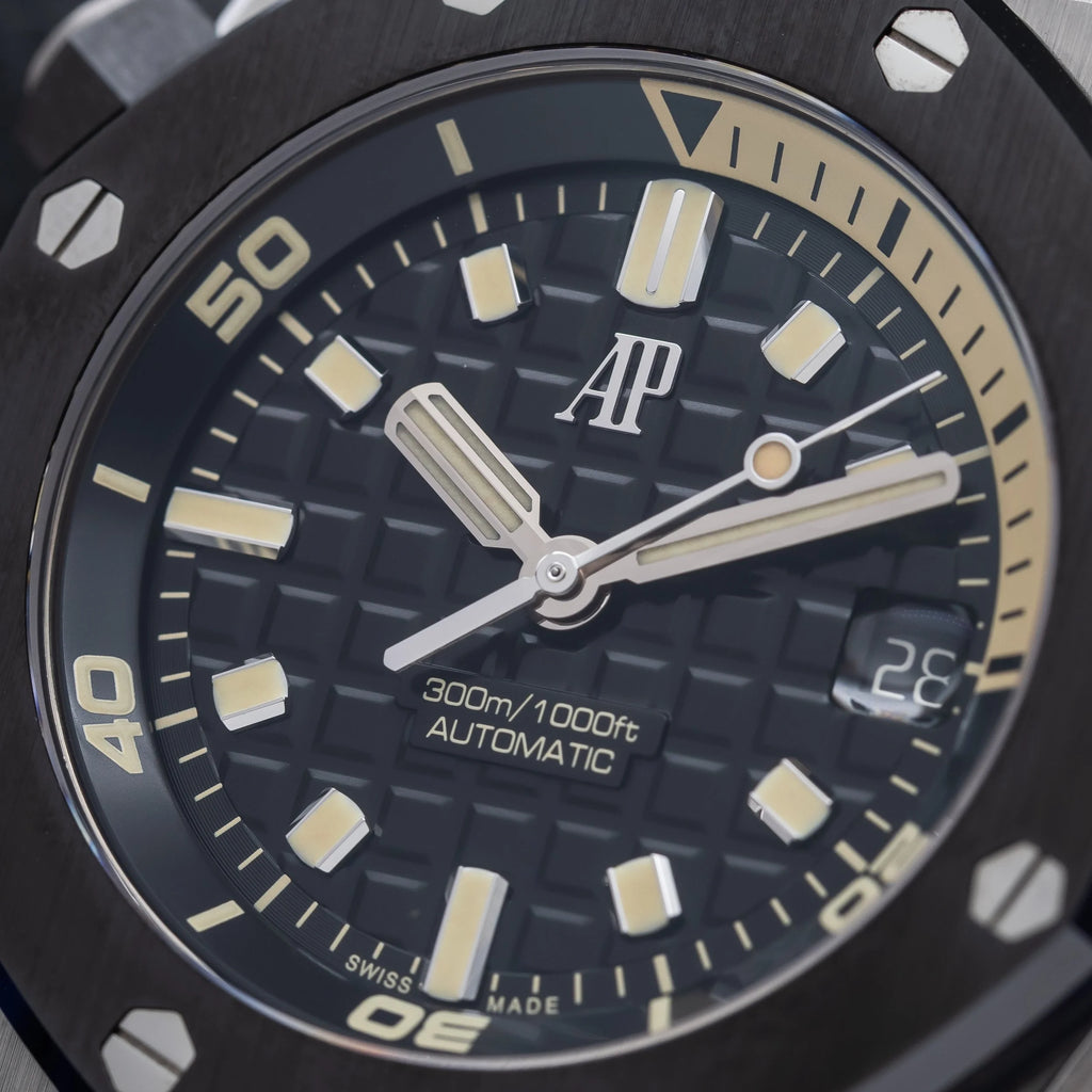 AUDEMARS PIGUET Royal Oak Offshore Diver White Gold 15720CN.OO.A002CA.01 — image 9