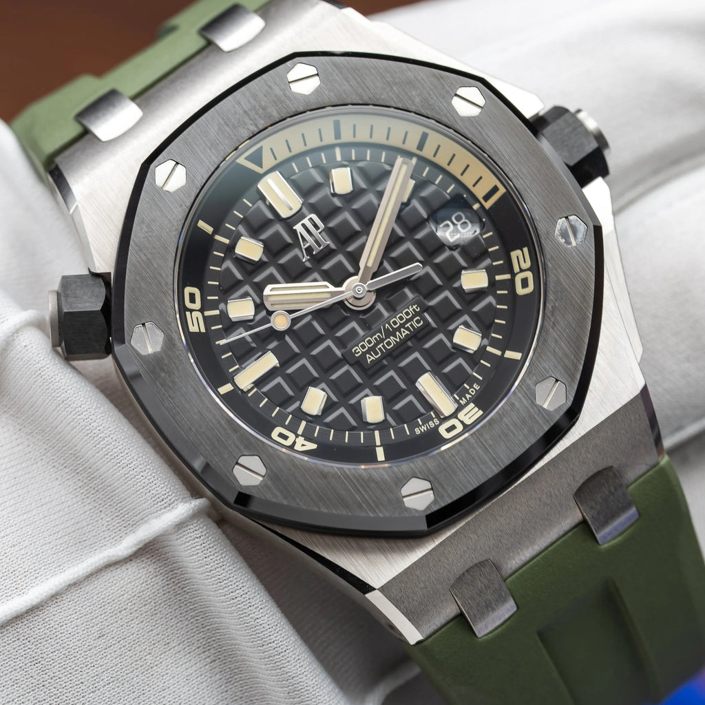 AUDEMARS PIGUET Royal Oak Offshore Diver White Gold 15720CN.OO.A002CA.01 — image 18