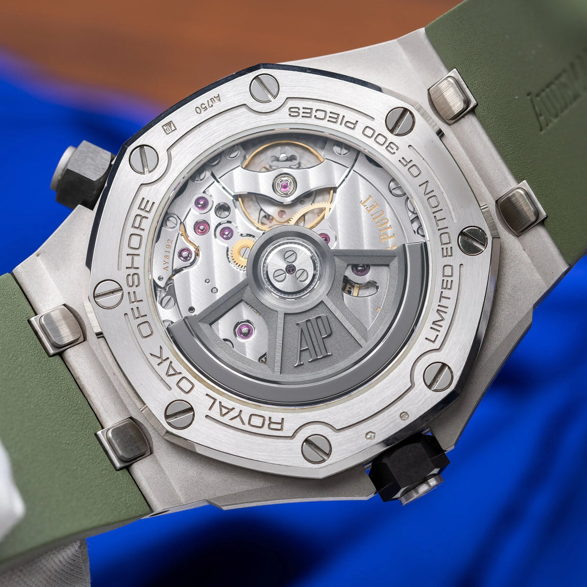 AUDEMARS PIGUET Royal Oak Offshore Diver White Gold 15720CN.OO.A002CA.01 — image 4