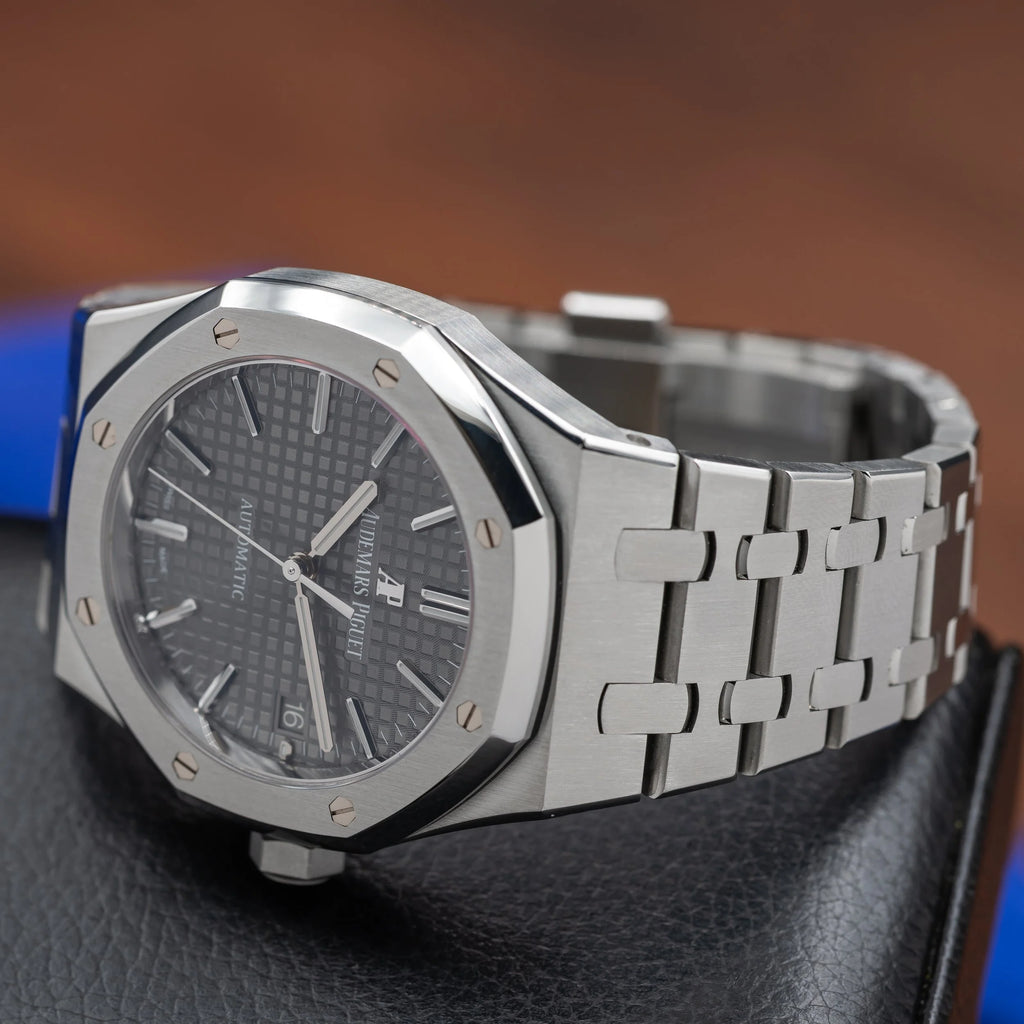 AUDEMARS PIGUET Royal Oak 37mm Grey Dial Stainless Steel 15450ST.OO.1256ST.02 — image 8