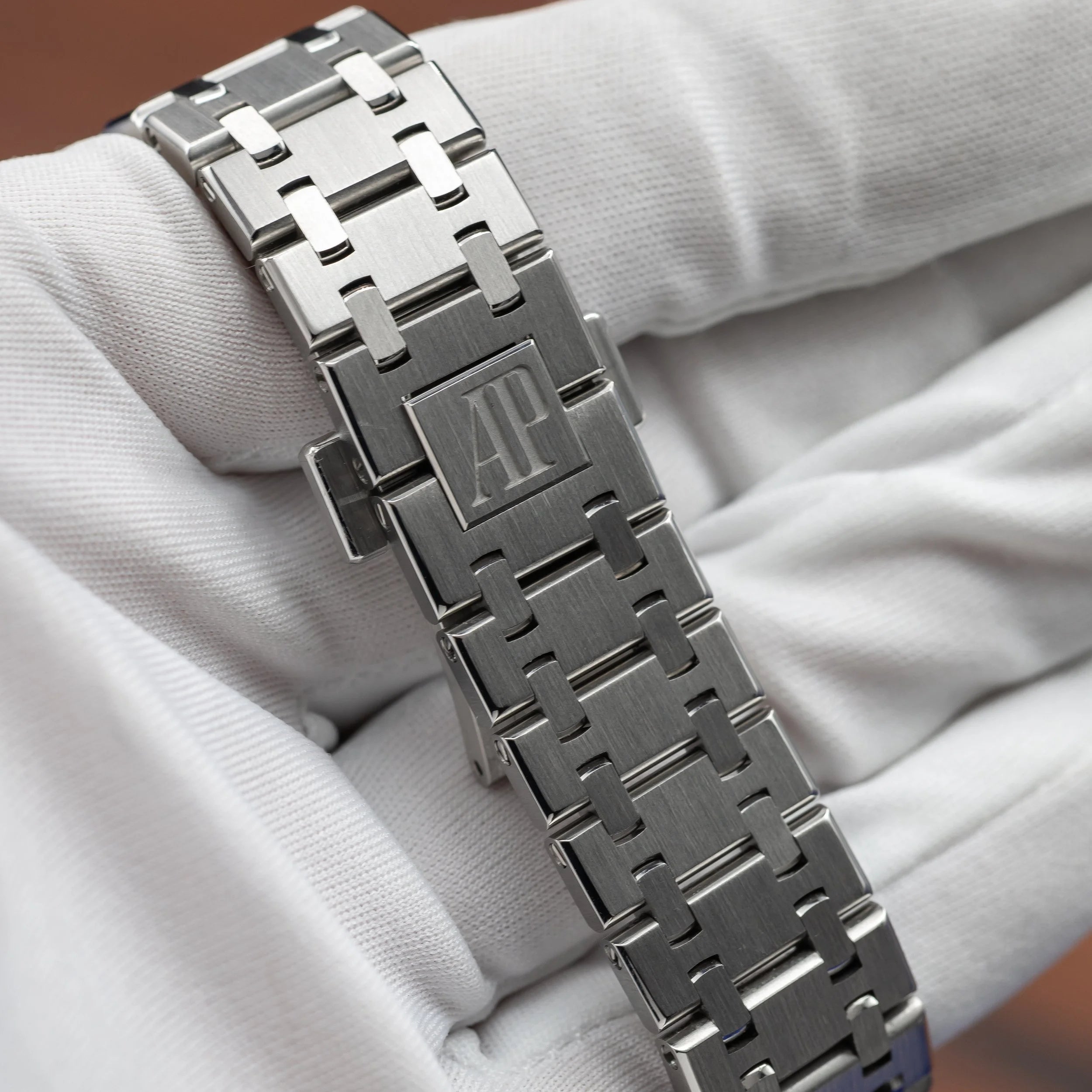 AUDEMARS PIGUET Royal Oak 37mm Grey Dial Stainless Steel 15450ST.OO.1256ST.02 — image 13