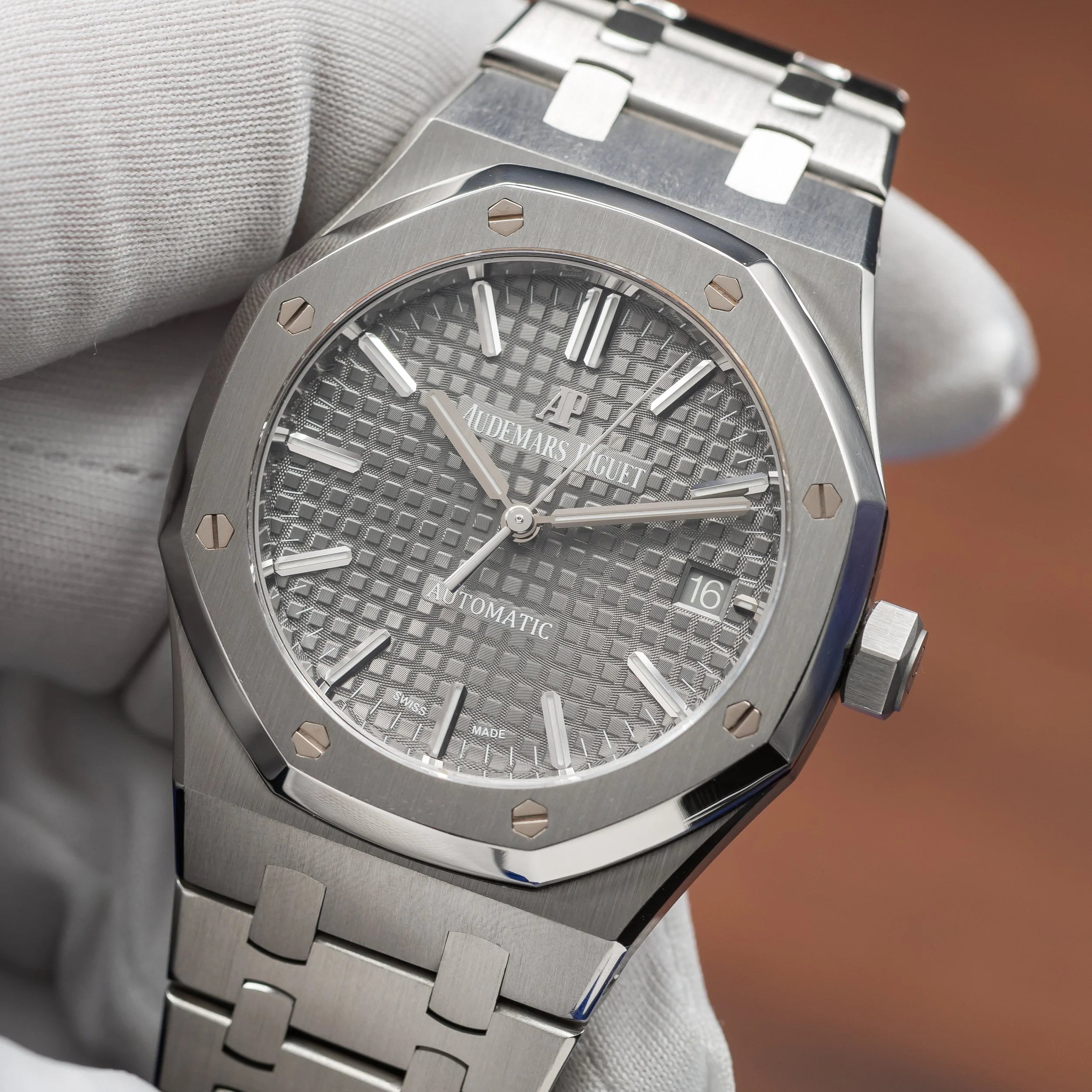 AUDEMARS PIGUET Royal Oak 37mm Grey Dial Stainless Steel 15450ST.OO.1256ST.02 — image 14