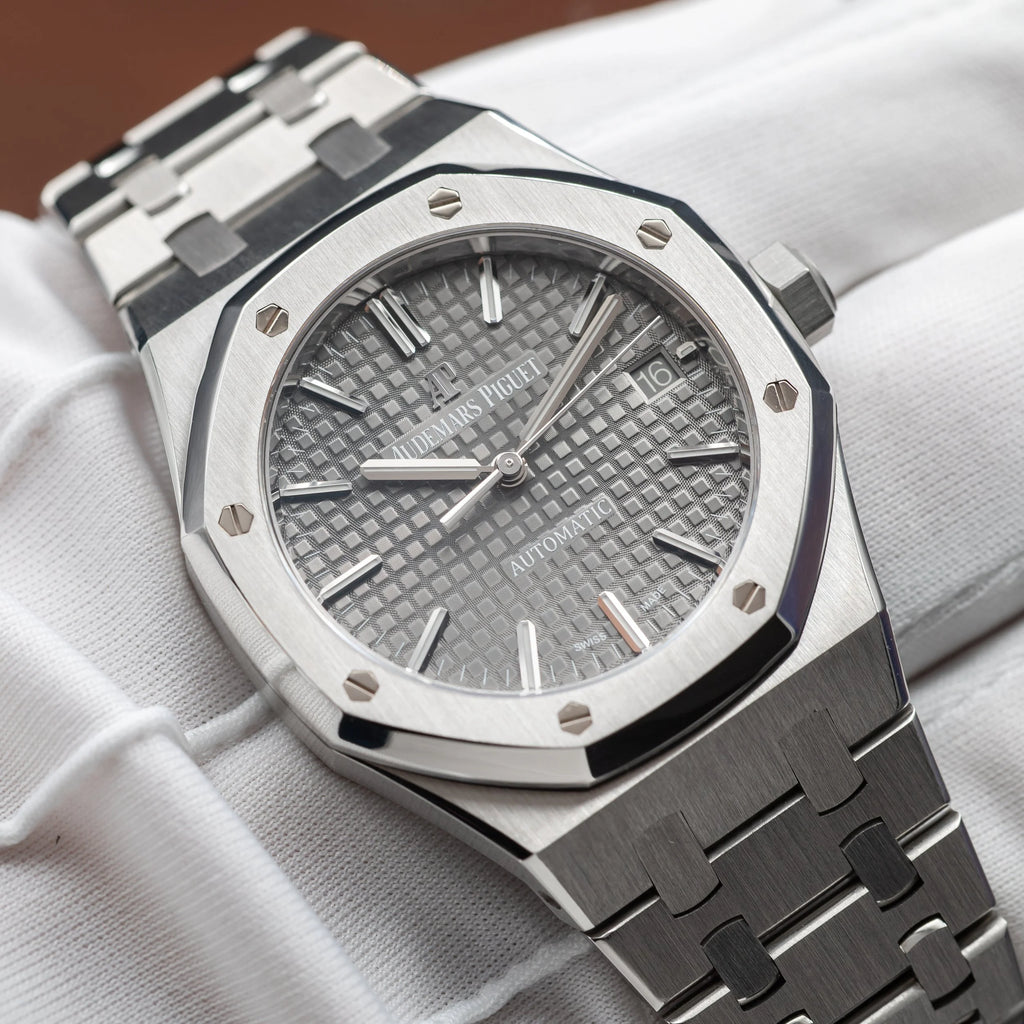AUDEMARS PIGUET Royal Oak 37mm Grey Dial Stainless Steel 15450ST.OO.1256ST.02 — image 15