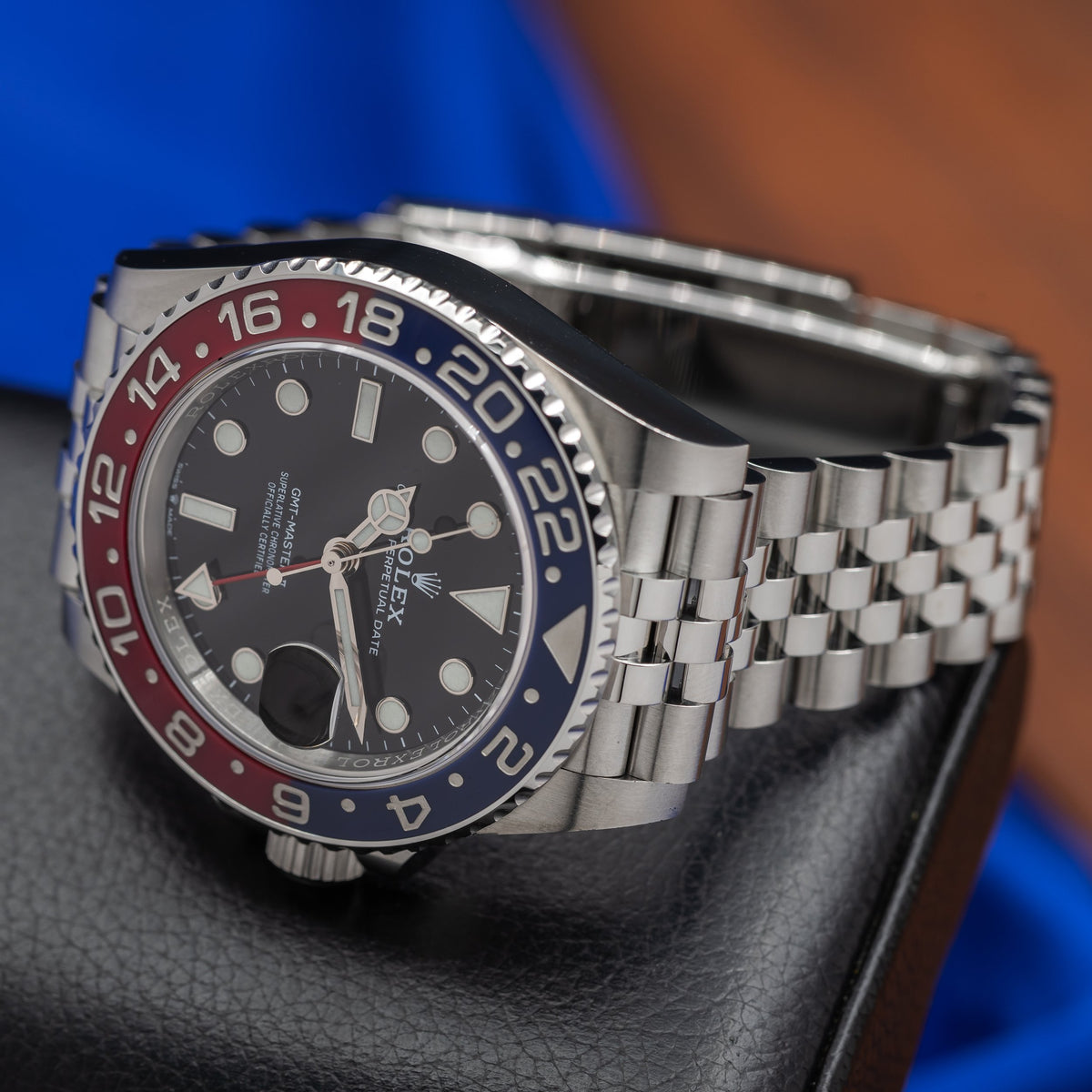 ROLEX GMT-Master II "Pepsi" Blue & Red Bezel Black Dial Stainless 126710BLRO — image 9