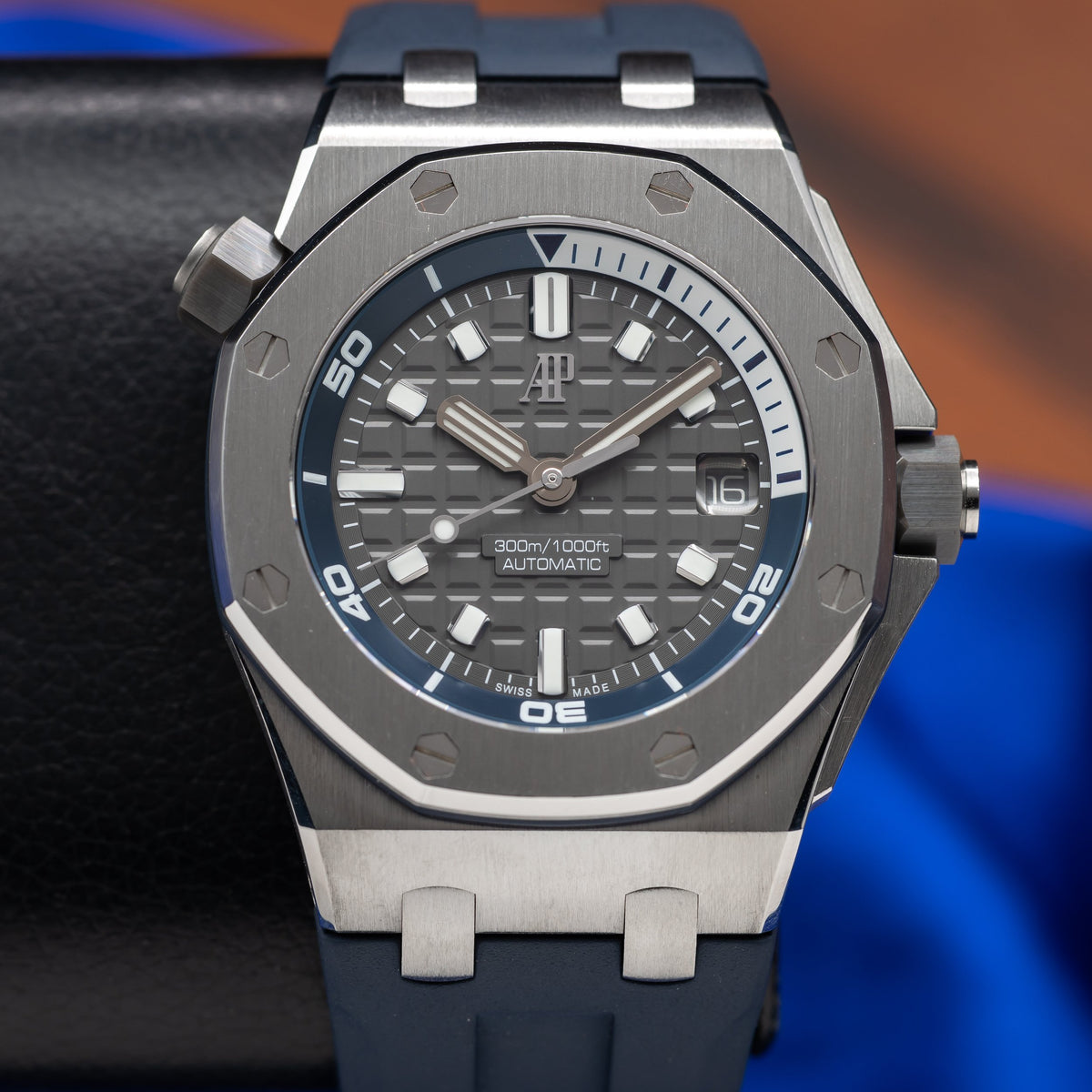AUDEMARS PIGUET Royal Oak Offshore Diver Grey Dial 15720ST.OO.A009CA.01 — image 6