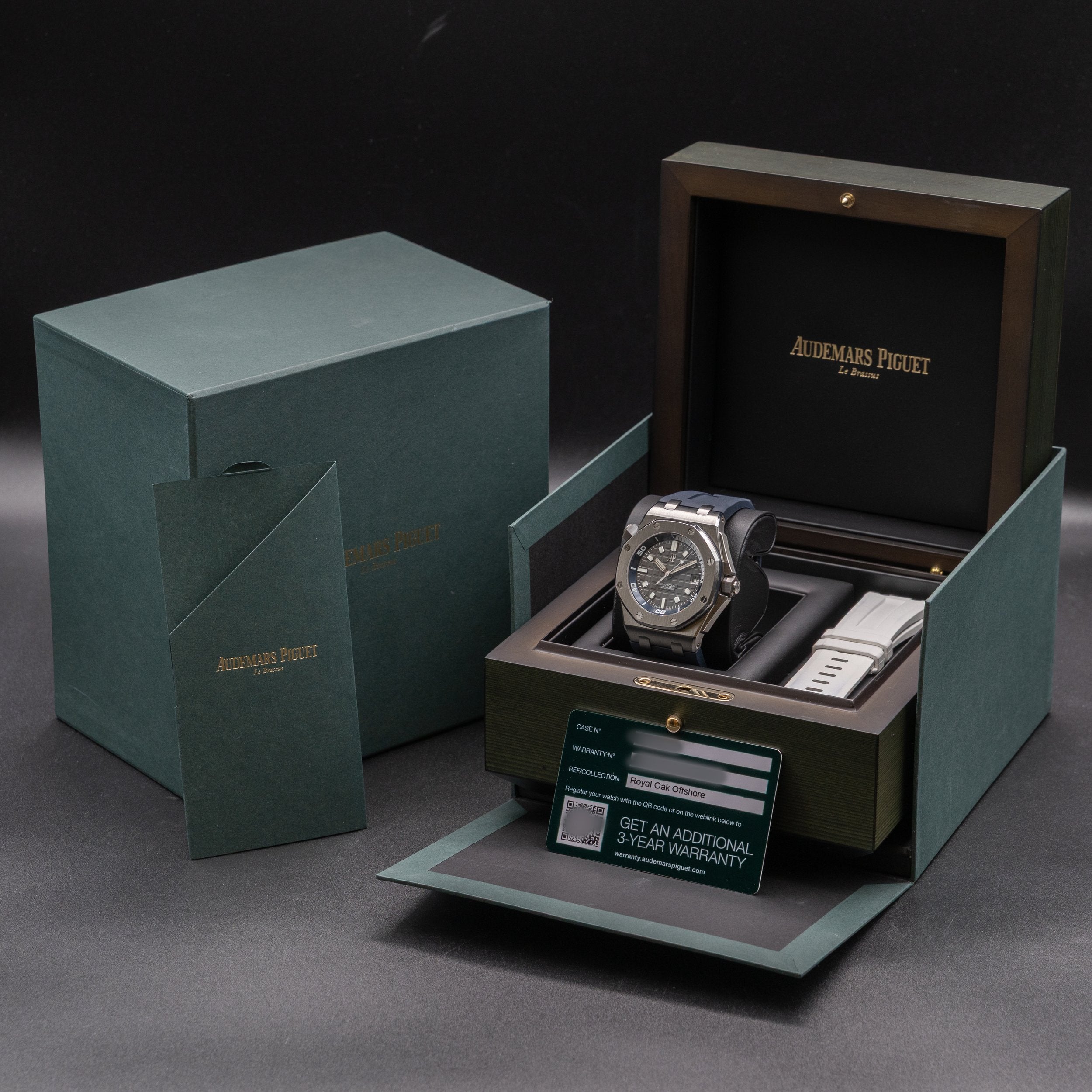 AUDEMARS PIGUET Royal Oak Offshore Diver Grey Dial 15720ST.OO.A009CA.01 — image 3