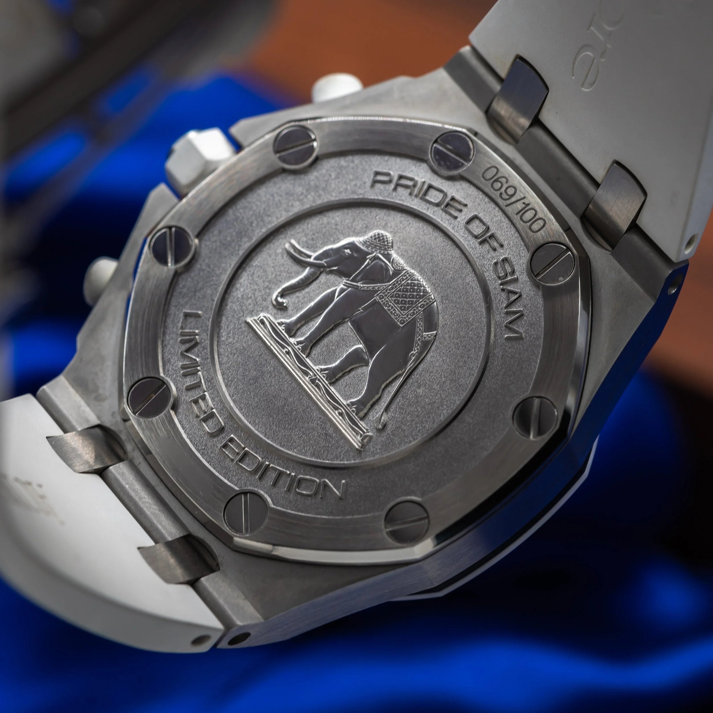 AUDEMARS PIGUET Royal Oak Offshore Pride Of Siam 42mm White 26172SO — image 8