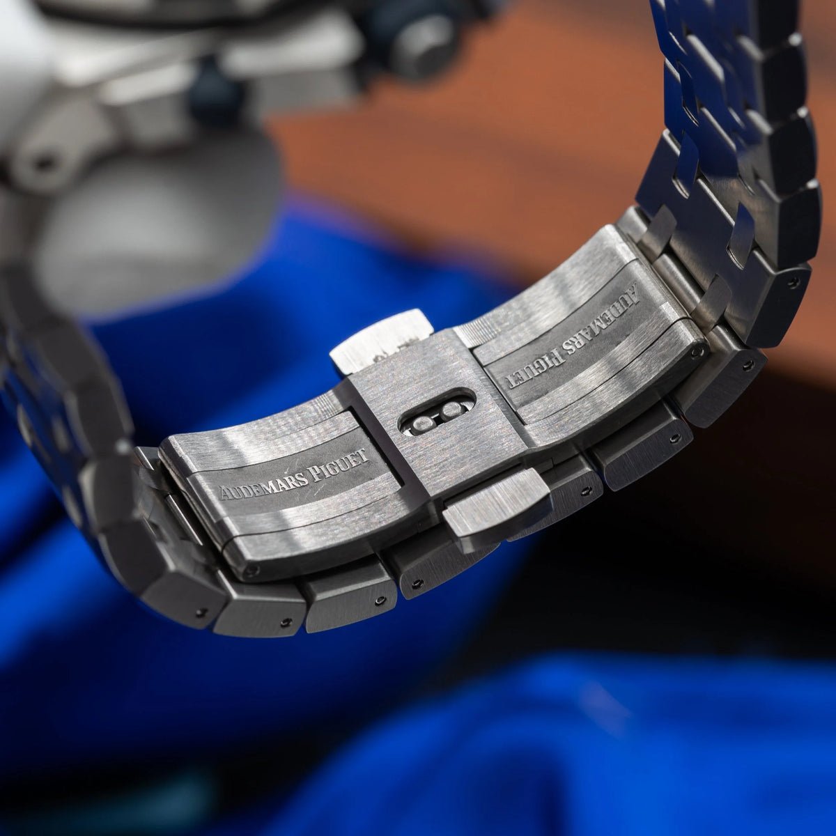 AUDEMARS PIGUET Royal Oak Offshore Chronograph 42mm "Beast" 26237ST.OO.1000ST.01 — image 17