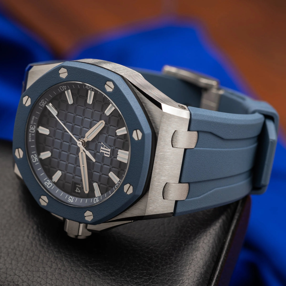 AUDEMARS PIGUET Royal Oak Offshore Steel Smoked Blue Dial 15605SK.OO.A350CA.01 — image 14