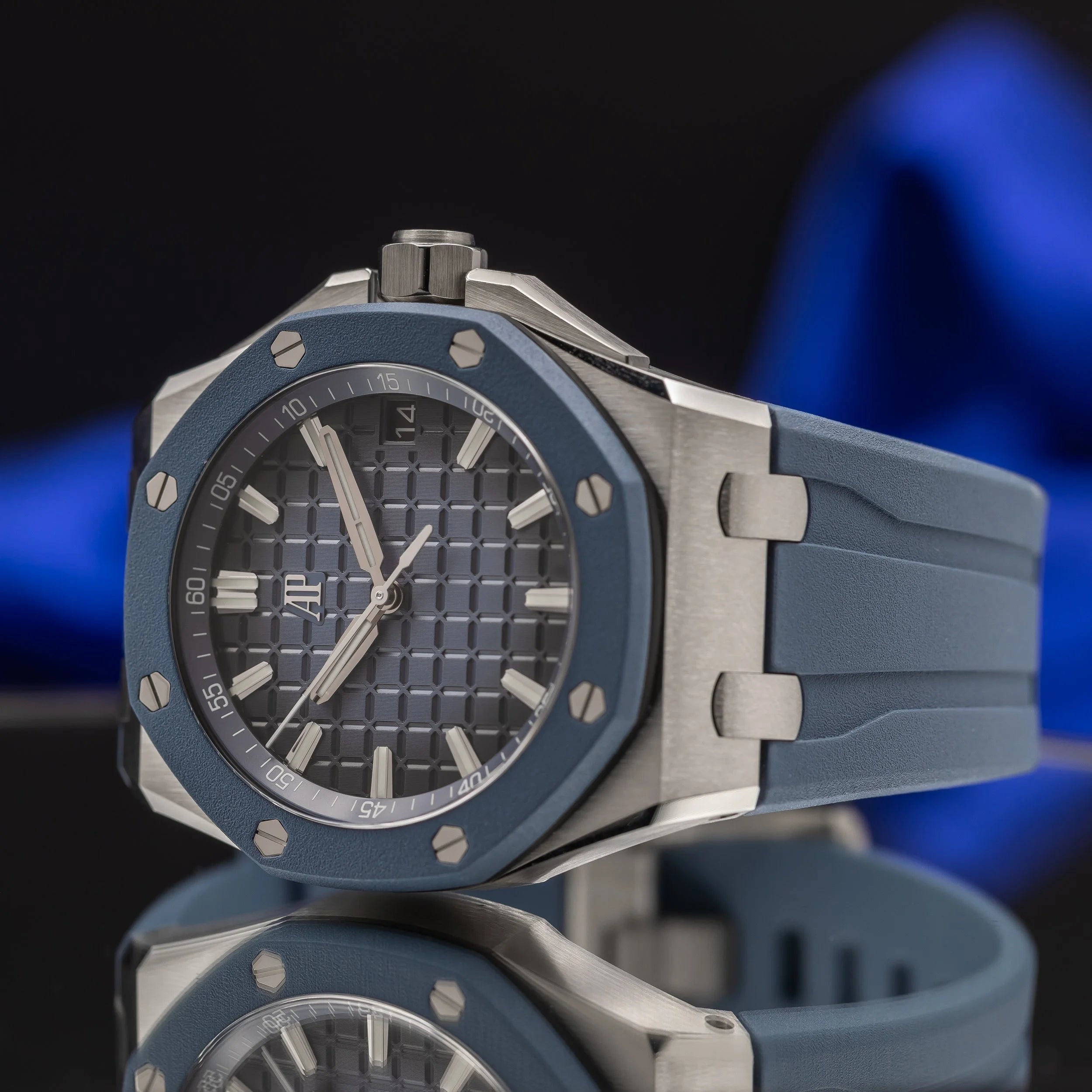 AUDEMARS PIGUET Royal Oak Offshore Steel Smoked Blue Dial 15605SK.OO.A350CA.01 — image 4