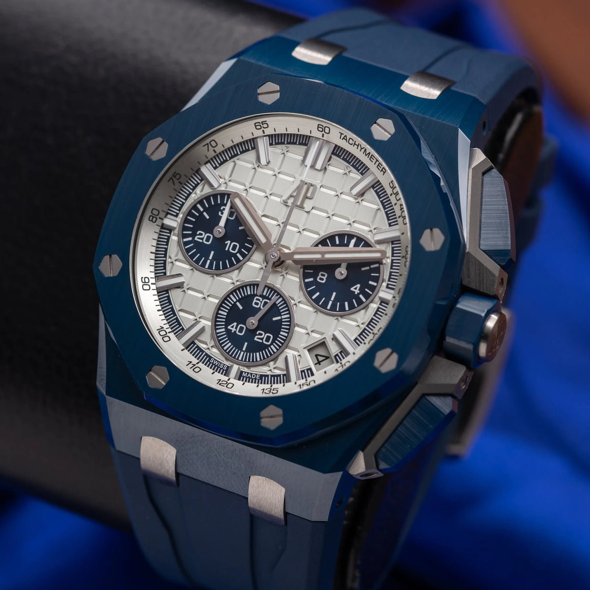 AUDEMARS PIGUET Royal Oak Offshore Bleu Nuit 43mm Ceramic 26420CD.OO.A029VE.01 — image 7