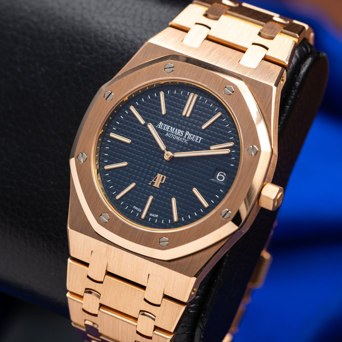 AUDEMARS PIGUET Royal Oak Extra Thin Jumbo Blue Dial 15202OR.OO.1240OR.01 — image 7