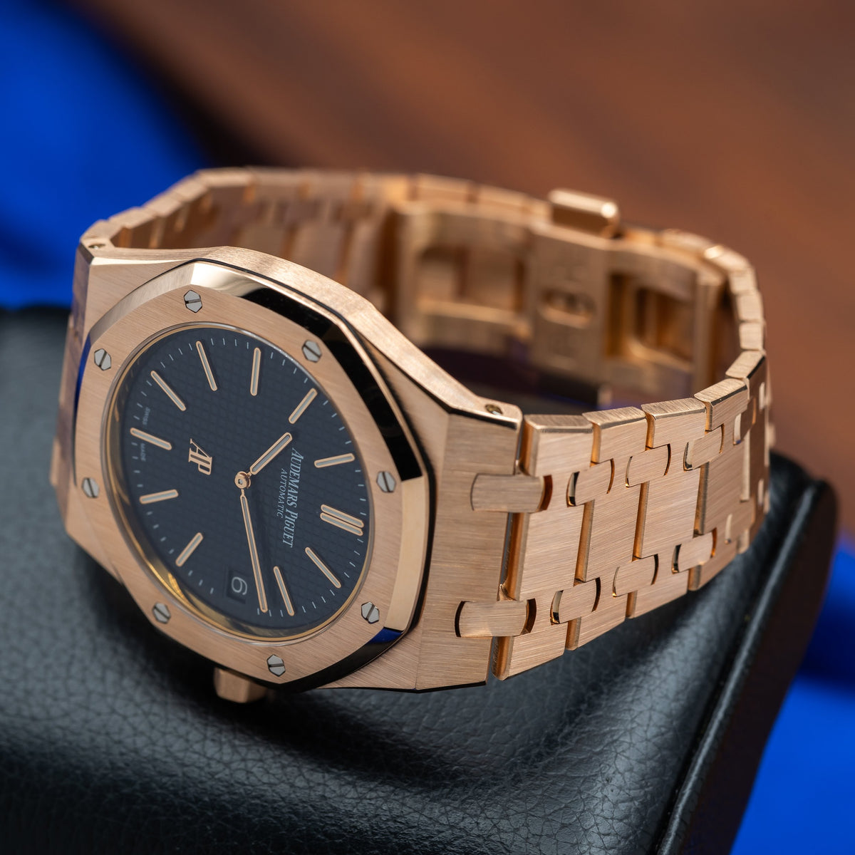 AUDEMARS PIGUET Royal Oak Extra Thin Jumbo Blue Dial 15202OR.OO.1240OR.01 — image 9
