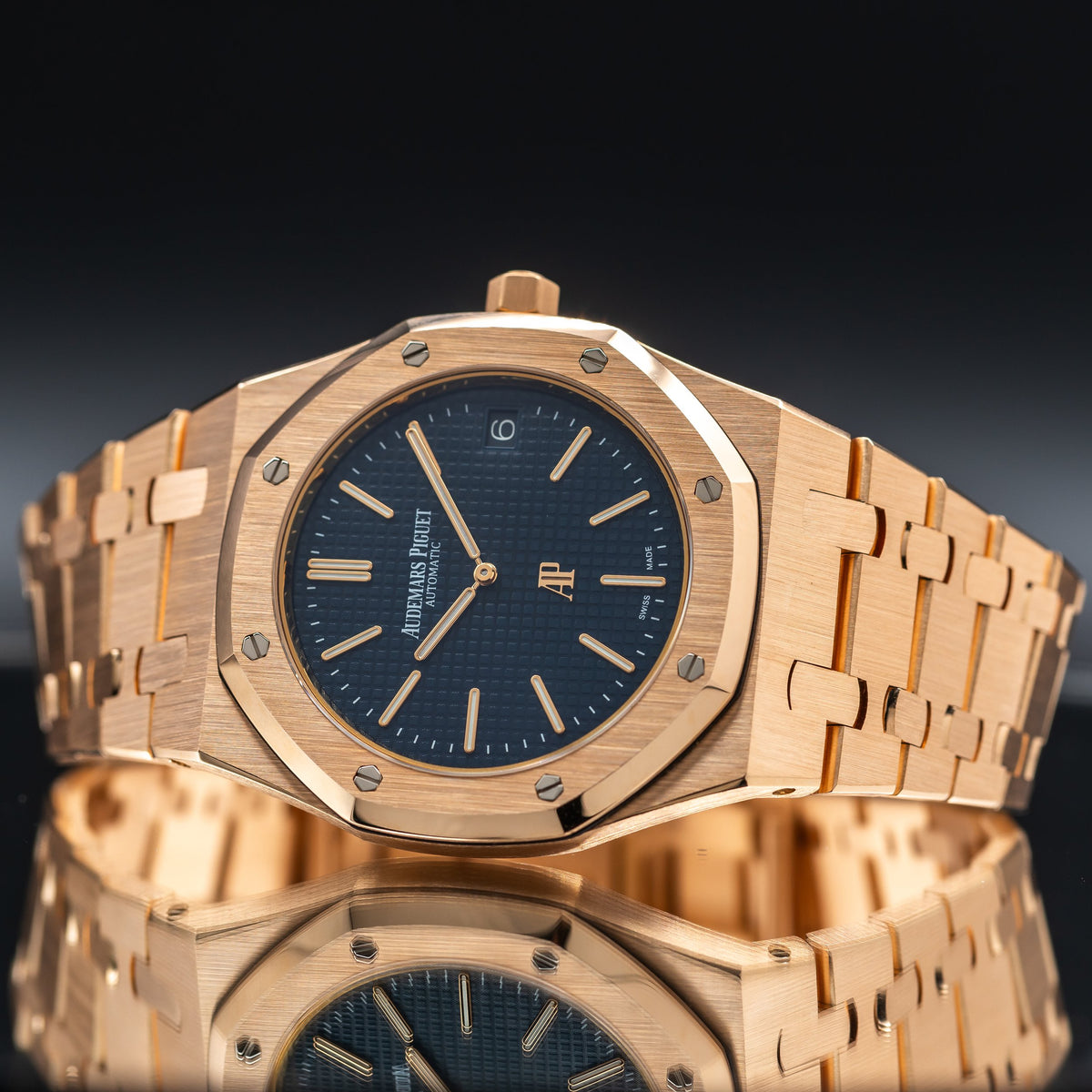 AUDEMARS PIGUET Royal Oak Extra Thin Jumbo Blue Dial 15202OR.OO.1240OR.01 — image 2