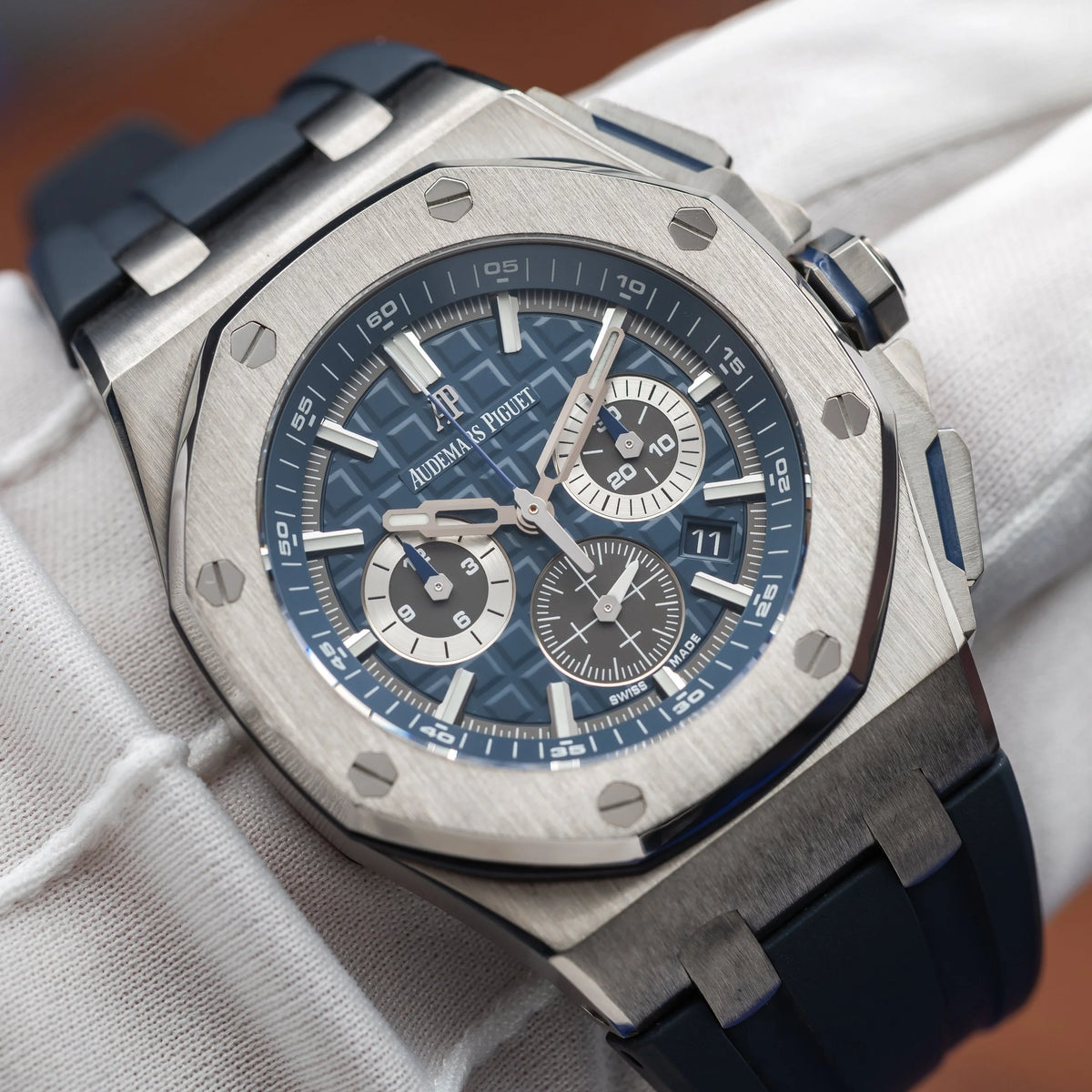 AUDEMARS PIGUET Royal Oak Offshore Chrono Titanium Blue 26480TI.OO.A027CA.01 — image 17