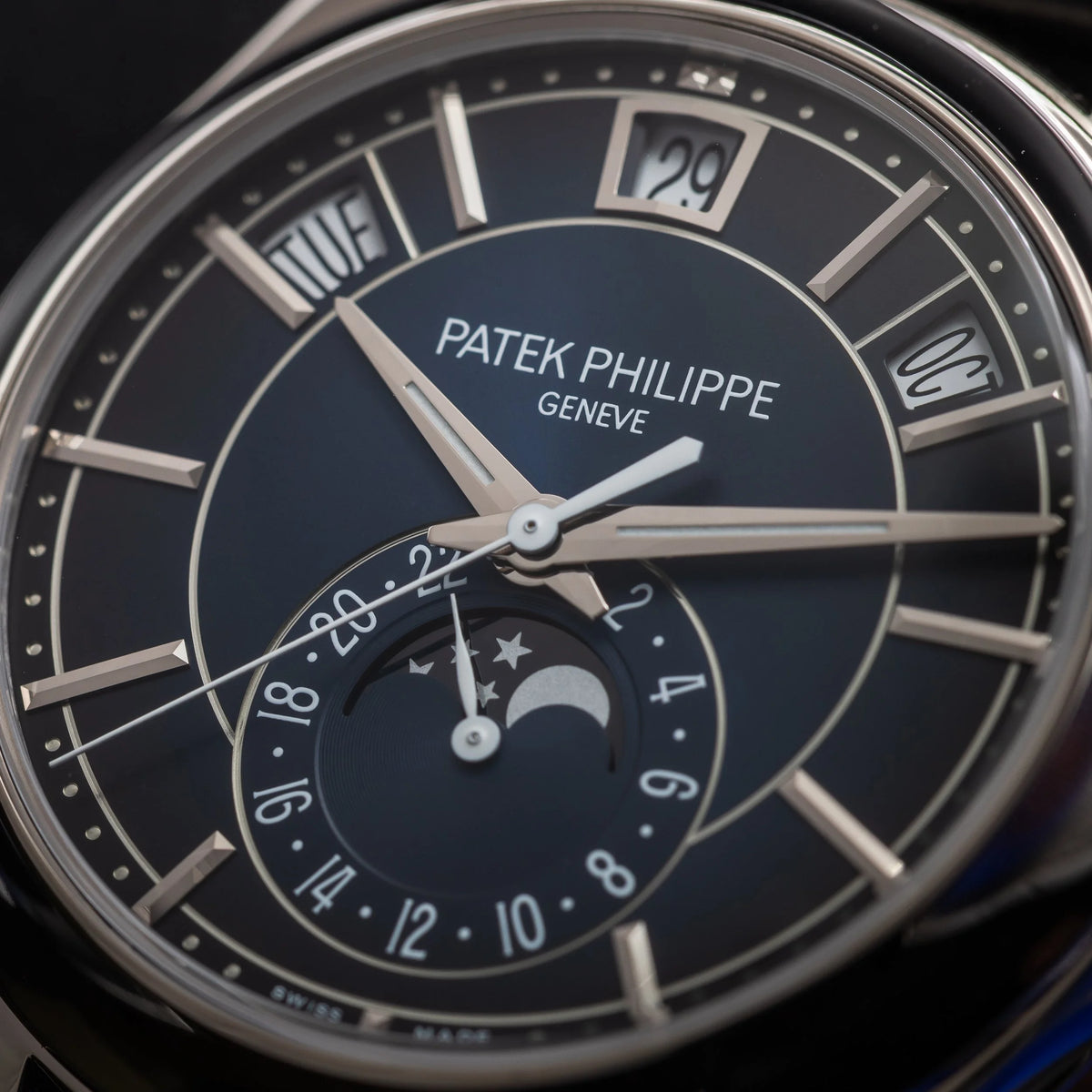 PATEK PHILIPPE Annual Calendar White Gold Blue Dial 5205G-013 (2025) — image 5