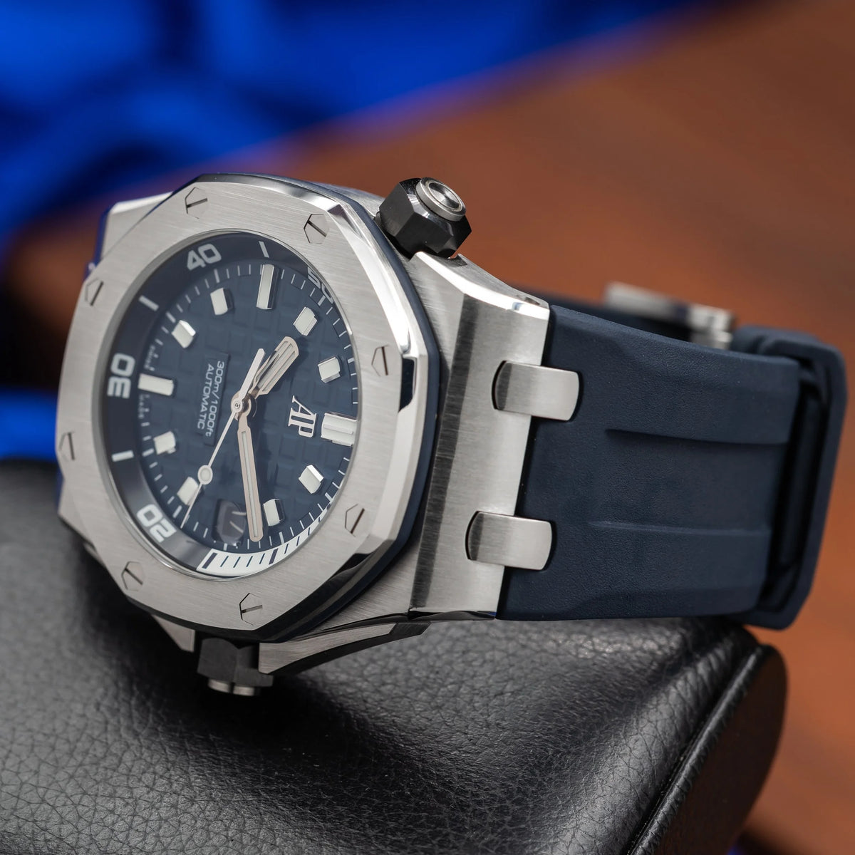 AUDEMARS PIGUET Royal Oak Offshore Diver Blue 42mm 15720ST.OO.A027CA.01 — image 12