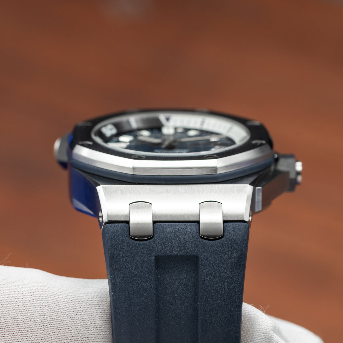 AUDEMARS PIGUET Royal Oak Offshore Diver Blue 42mm 15720ST.OO.A027CA.01 — image 14