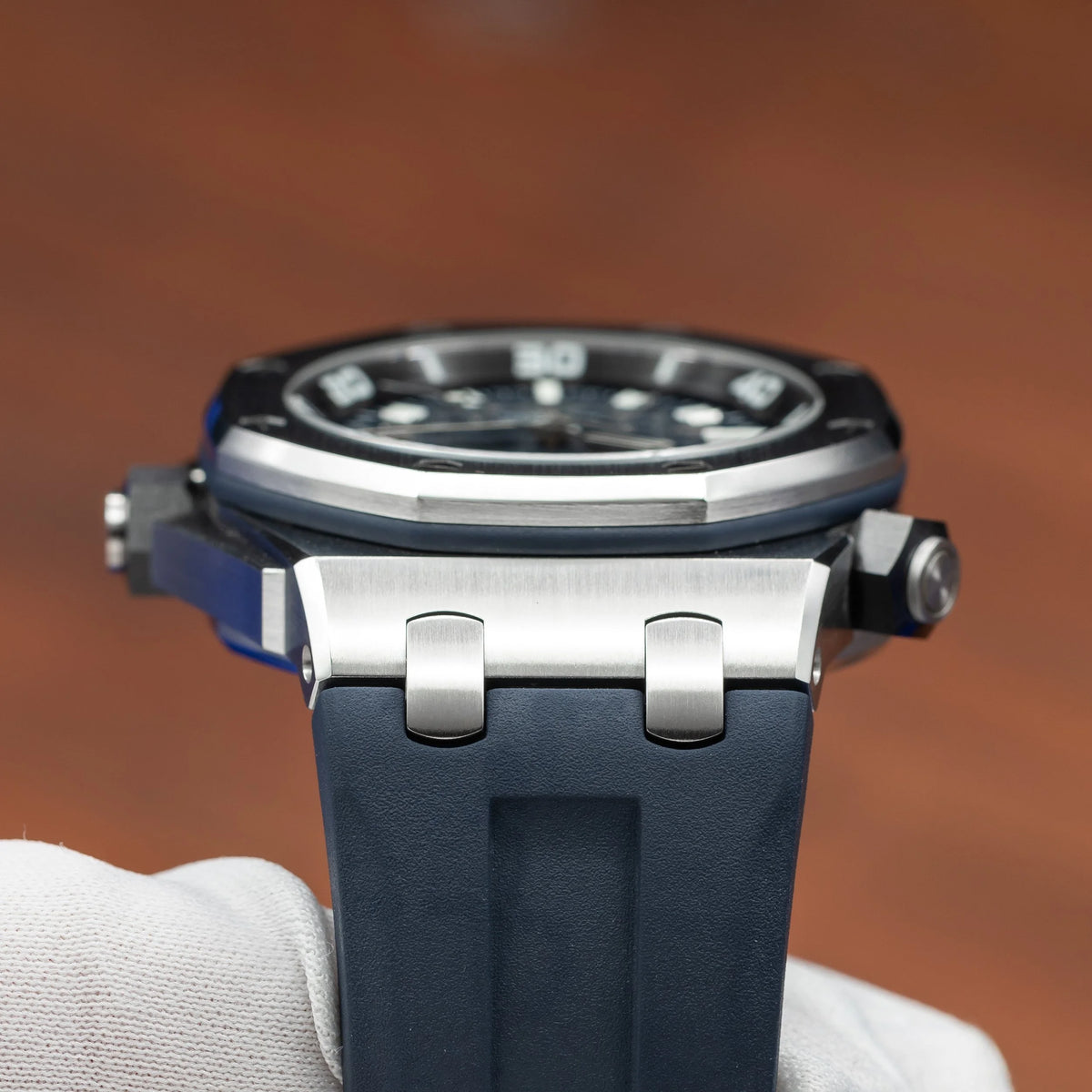 AUDEMARS PIGUET Royal Oak Offshore Diver Blue 42mm 15720ST.OO.A027CA.01 — image 16