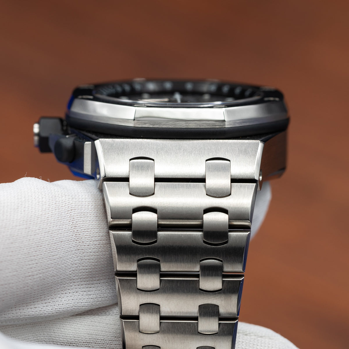 AUDEMARS PIGUET Royal Oak Offshore Chrono Titanium 42mm 26238TI.OO.2000TI.01 — image 15