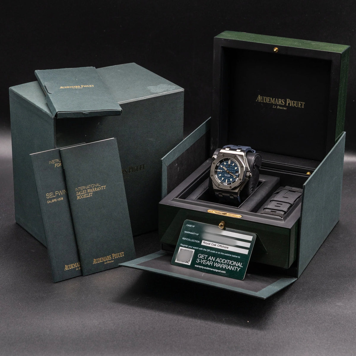 AUDEMARS PIGUET Royal Oak Offshore Diver Blue 42mm 15720ST.OO.A027CA.01 — image 3