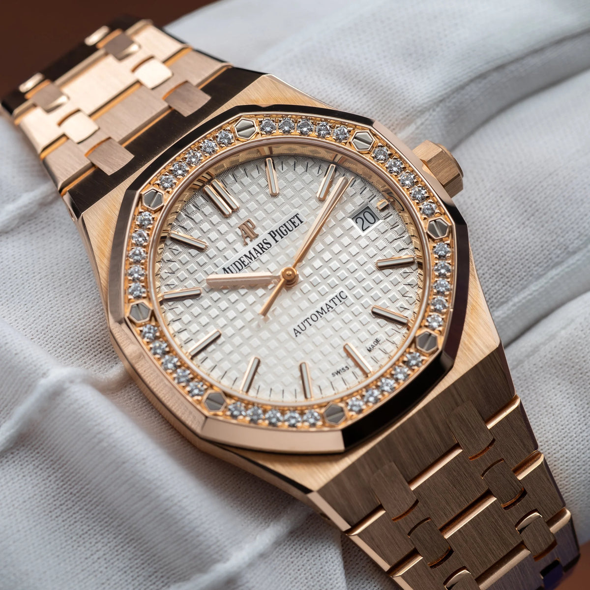 AUDEMARS PIGUET Royal Oak 37mm Rose Gold Diamond Bezel 15451OR.ZZ.1256OR.01 — image 18