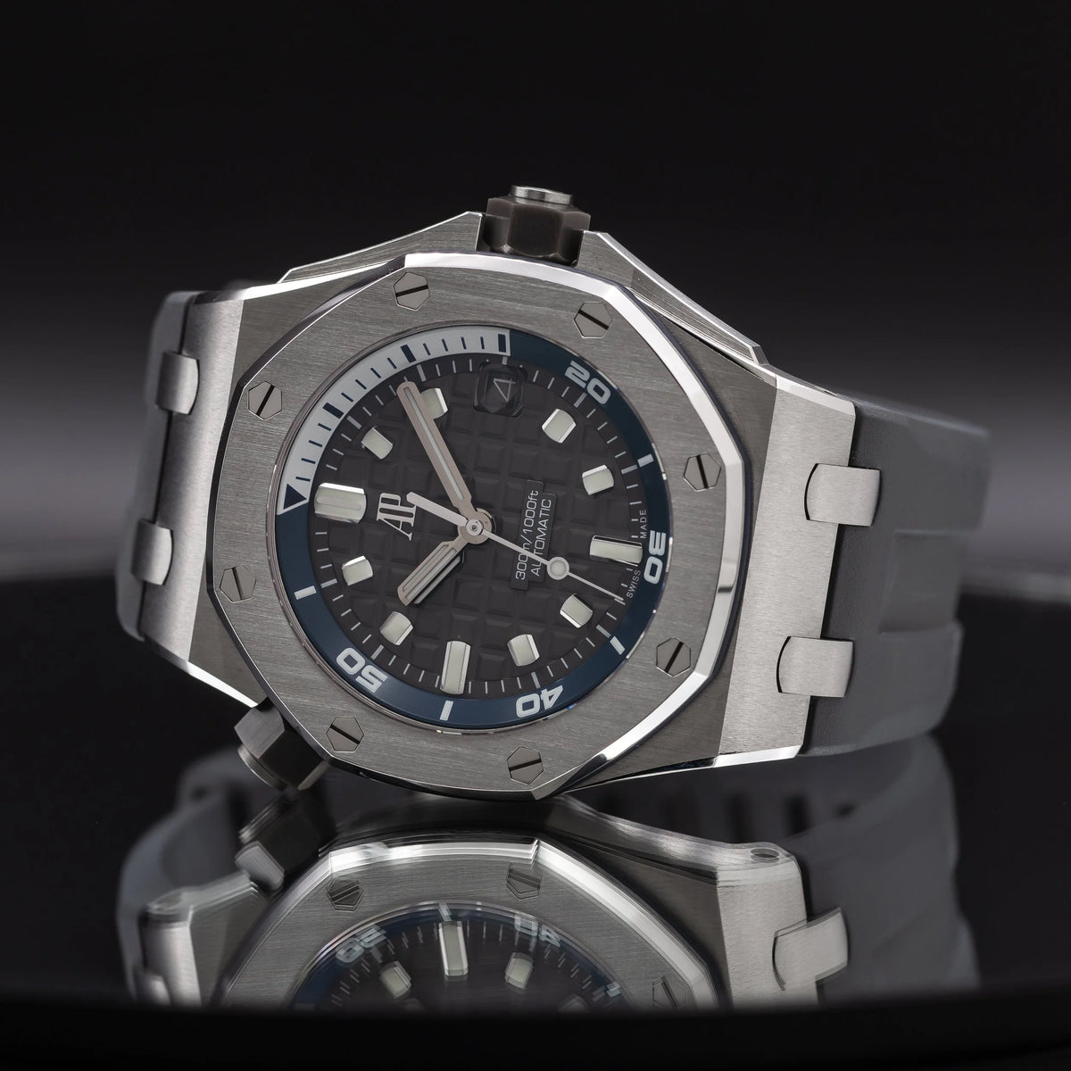 AUDEMARS PIGUET Royal Oak Offshore Diver 42mm Grey Dial 15720ST.OO.A009CA.01 — image 2