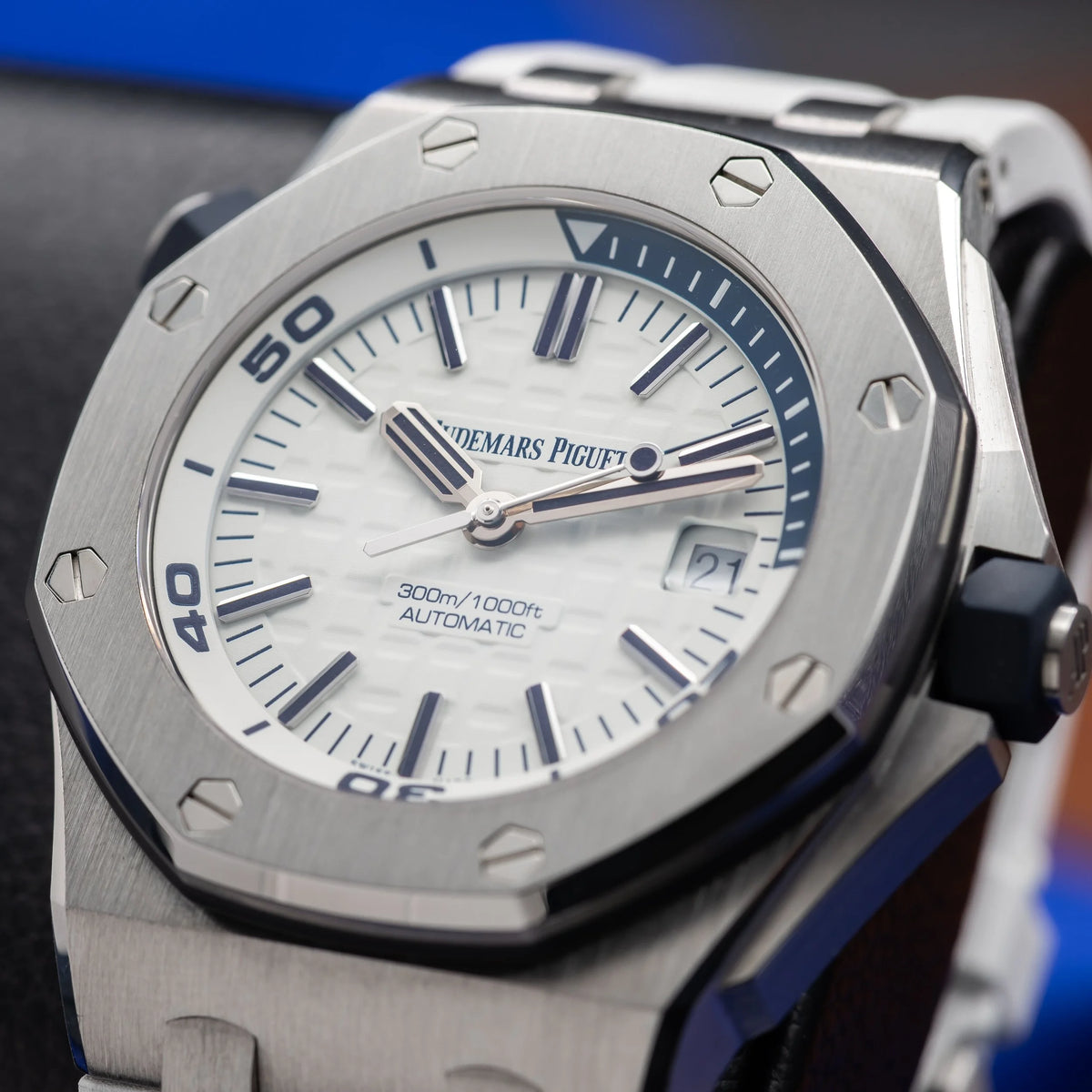 AUDEMARS PIGUET Royal Oak Offshore Diver "Admiral" 15710ST.OO.A010CA.01 — image 9
