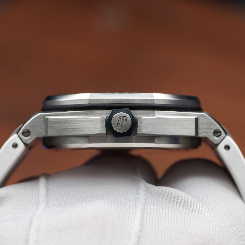 AUDEMARS PIGUET Royal Oak Offshore Diver "Admiral" 15710ST.OO.A010CA.01 — image 12