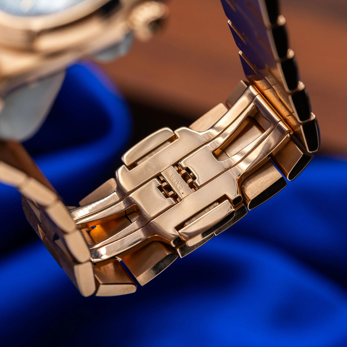 VACHERON CONSTANTIN Overseas Perpetual Calendar Skeleton 4300V/120R-B642 — image 26