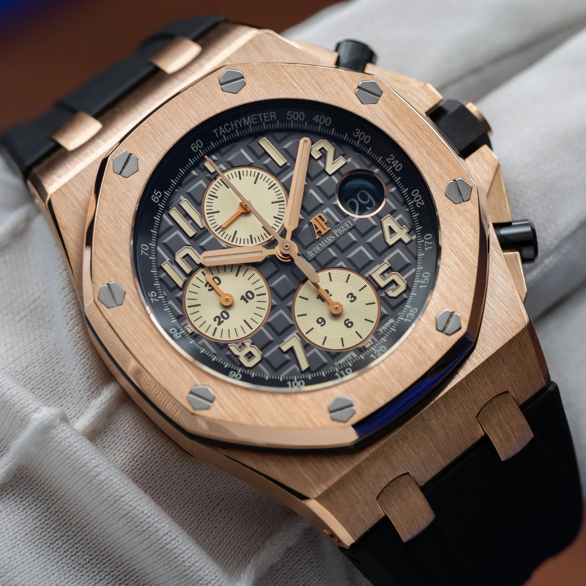 AUDEMARS PIGUET Royal Oak Offshore Chrono 42mm Rose Gold 26470OR.OO.A125CR.01 — image 19