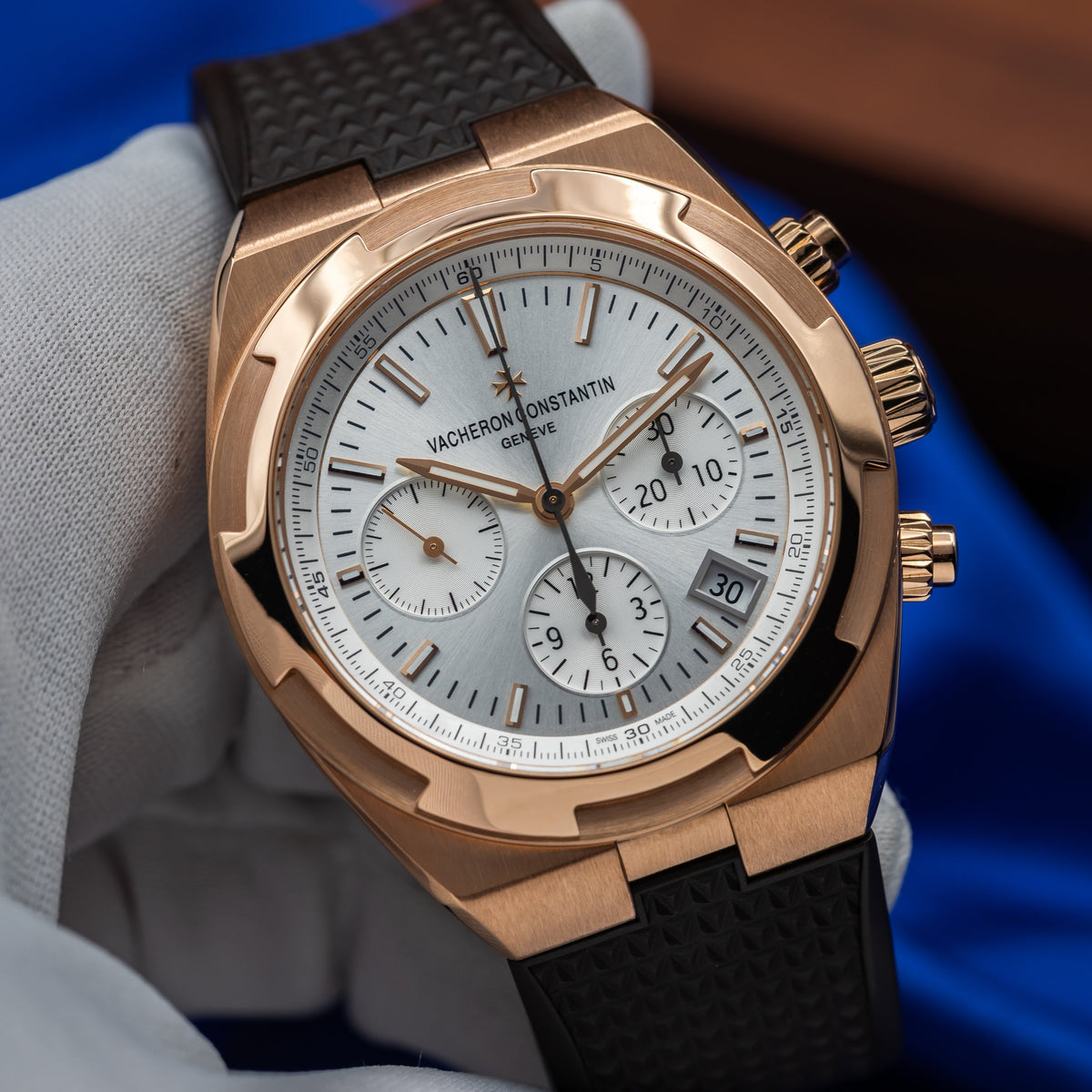 VACHERON CONSTANTIN Overseas Chrono Rose Gold Silver Dial 5500V/000R-B074 — image 1