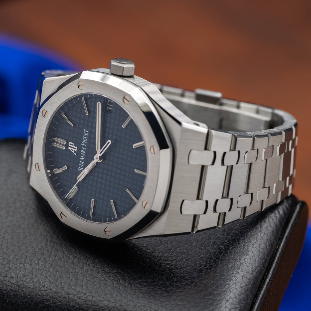 AUDEMARS PIGUET Royal Oak Stainless Steal Blue Dial 15500ST.OO.1220ST.01 — image 10
