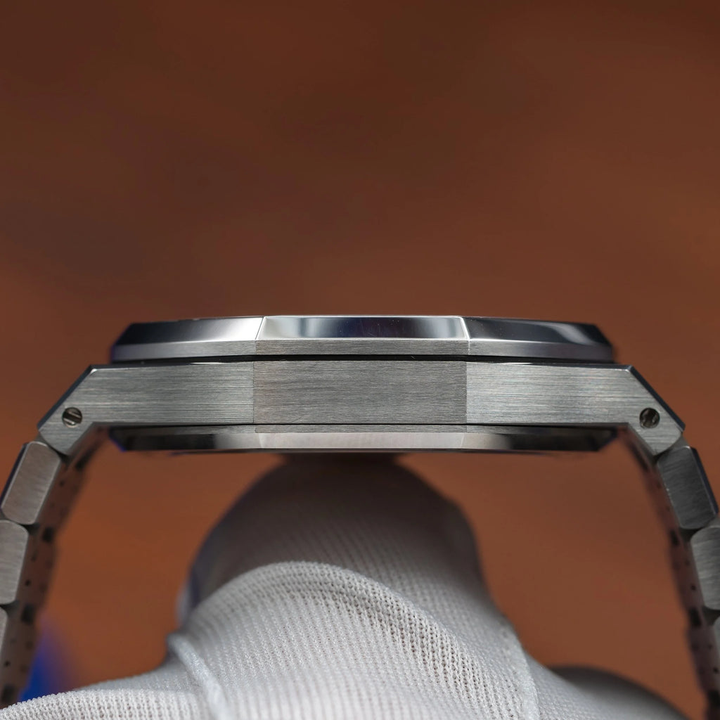 AUDEMARS PIGUET Royal Oak Stainless Steal Blue Dial 15500ST.OO.1220ST.01 — image 14