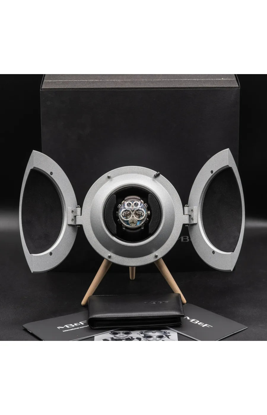MB&F - 10.PL.BU