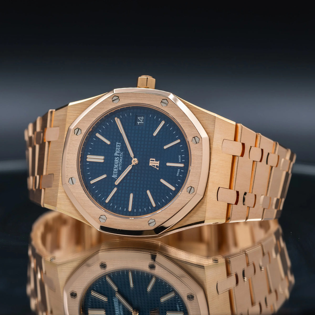 AUDEMARS PIGUET Royal Oak "Jumbo" Extra Thin RG Blue Dial 15202OR.OO.1240OR.01 — image 2