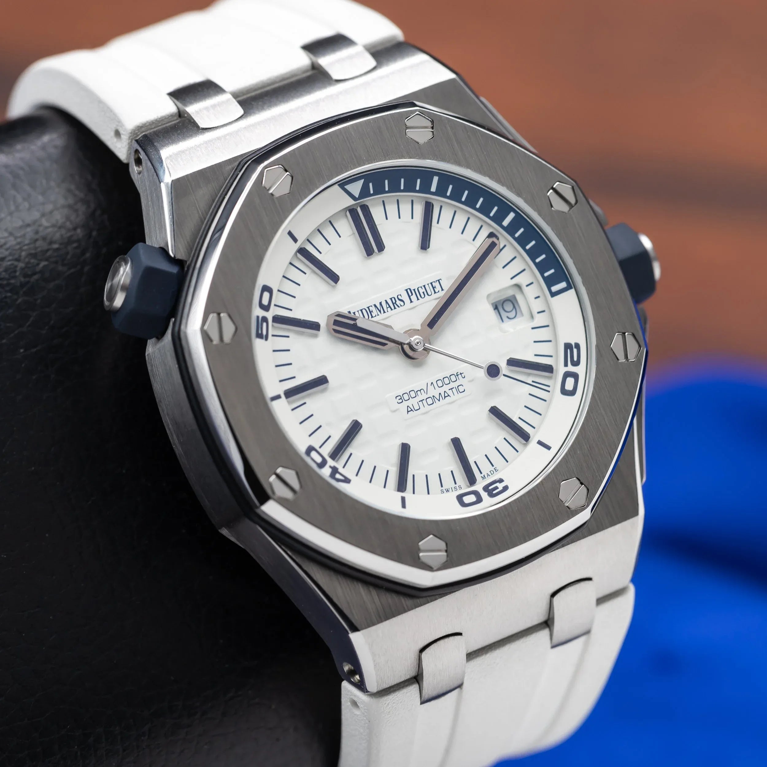 Audemars Piguet Royal Oak Offshore 15710ST.OO.A010CA.01