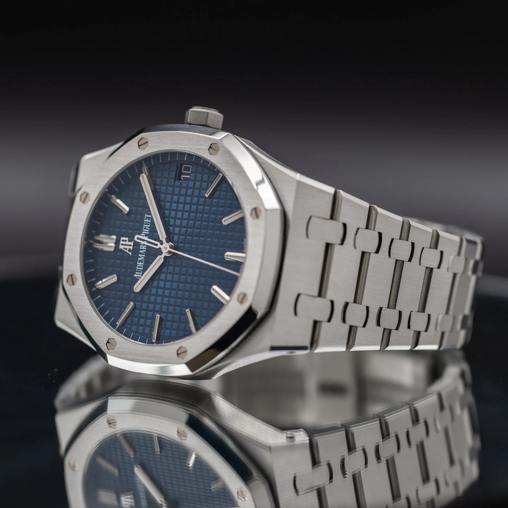 AUDEMARS PIGUET Royal Oak Stainless Steal Blue Dial 15500ST.OO.1220ST.01 — image 4