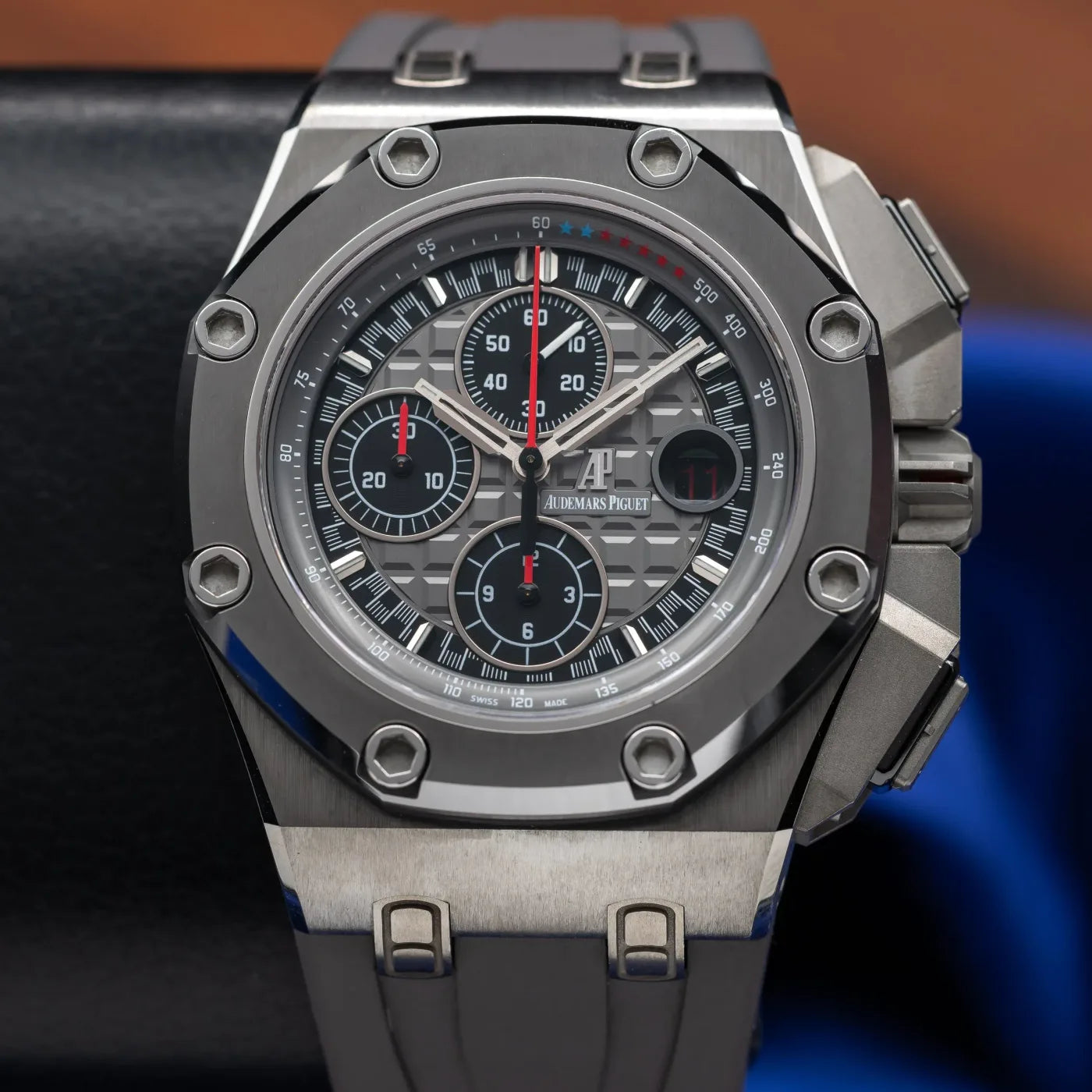 Audemars Piguet Royal Oak Offshore - 26568IM.OO.A004C.01