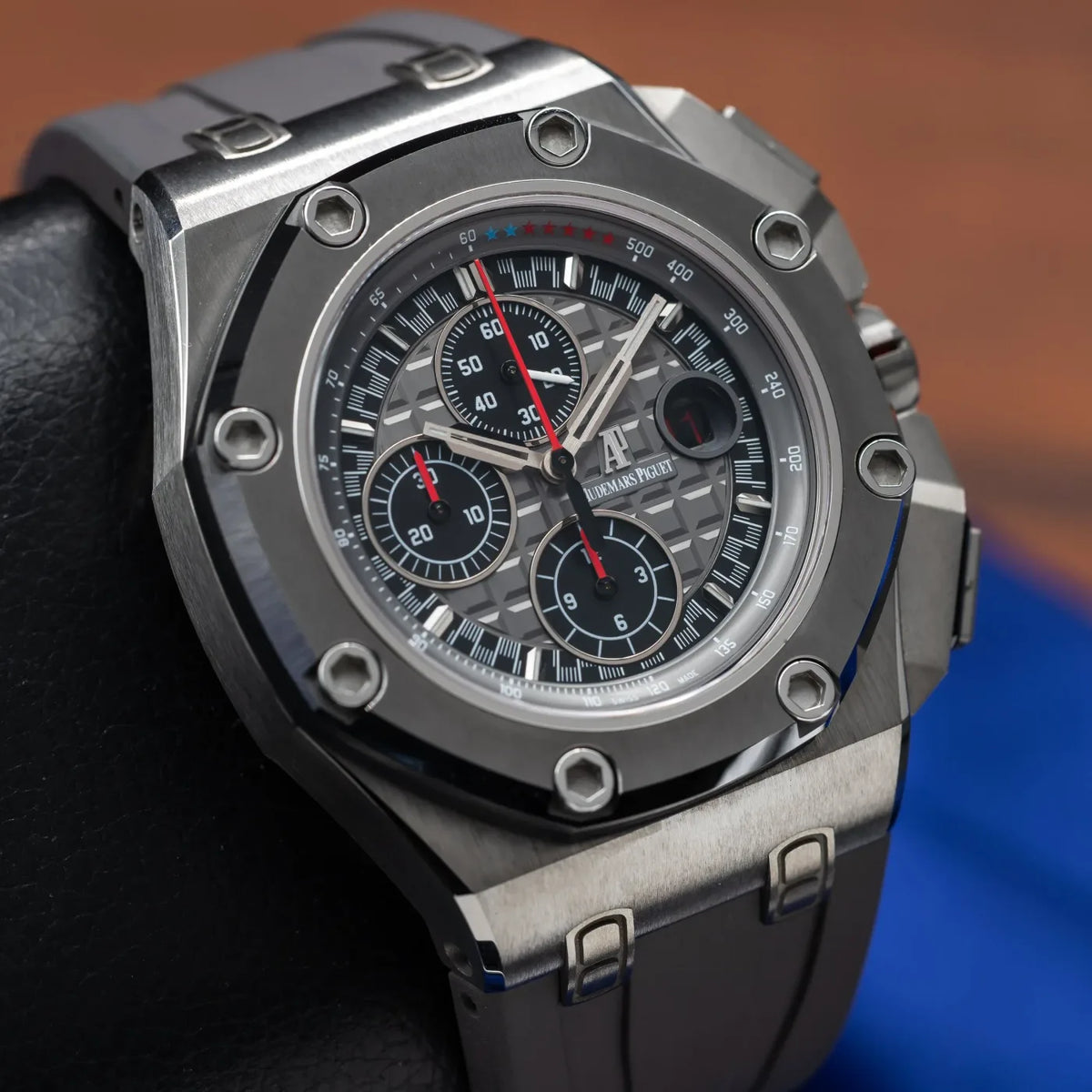 Audemars Piguet Royal Oak Offshore - 26568IM.OO.A004C.01